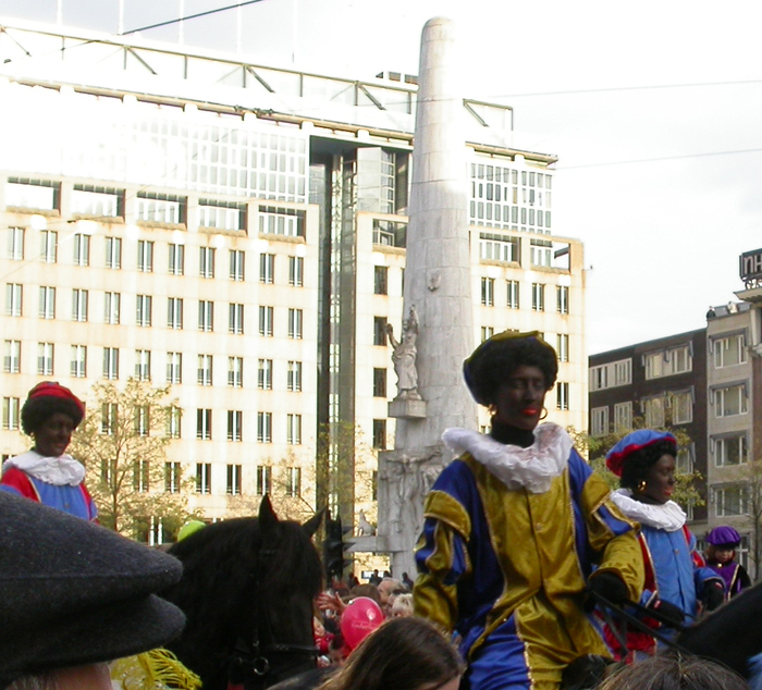 Zwarte Pieten on the Dam